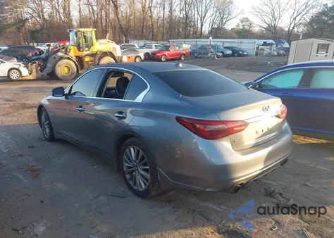 2018 Infiniti Q50 3.0T Luxe z USA, uszkodzony, nr VIN JN1EV7AR4JM432777